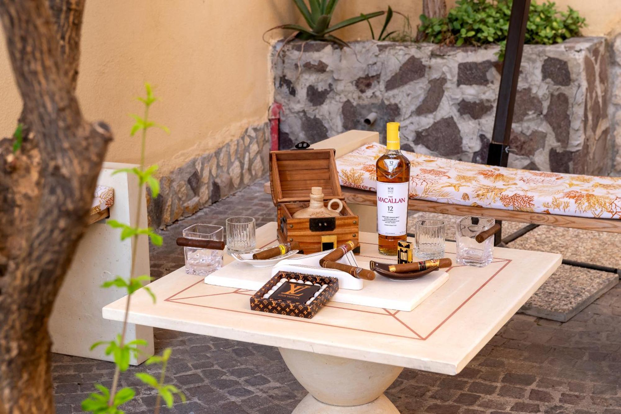 Hotel De La Relais 3*